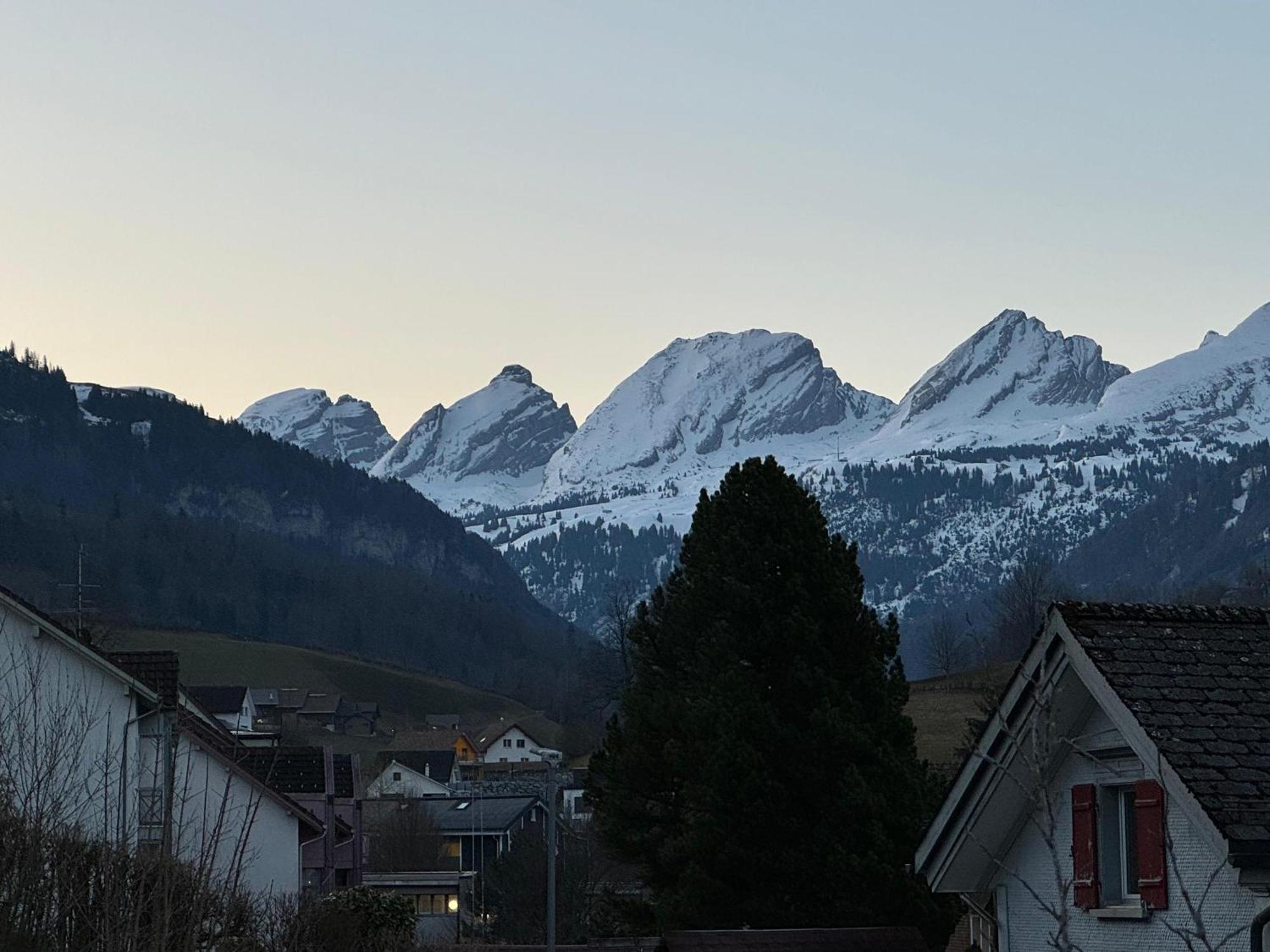 Zwinglis Ferienwohnung Nesslau Buitenkant foto